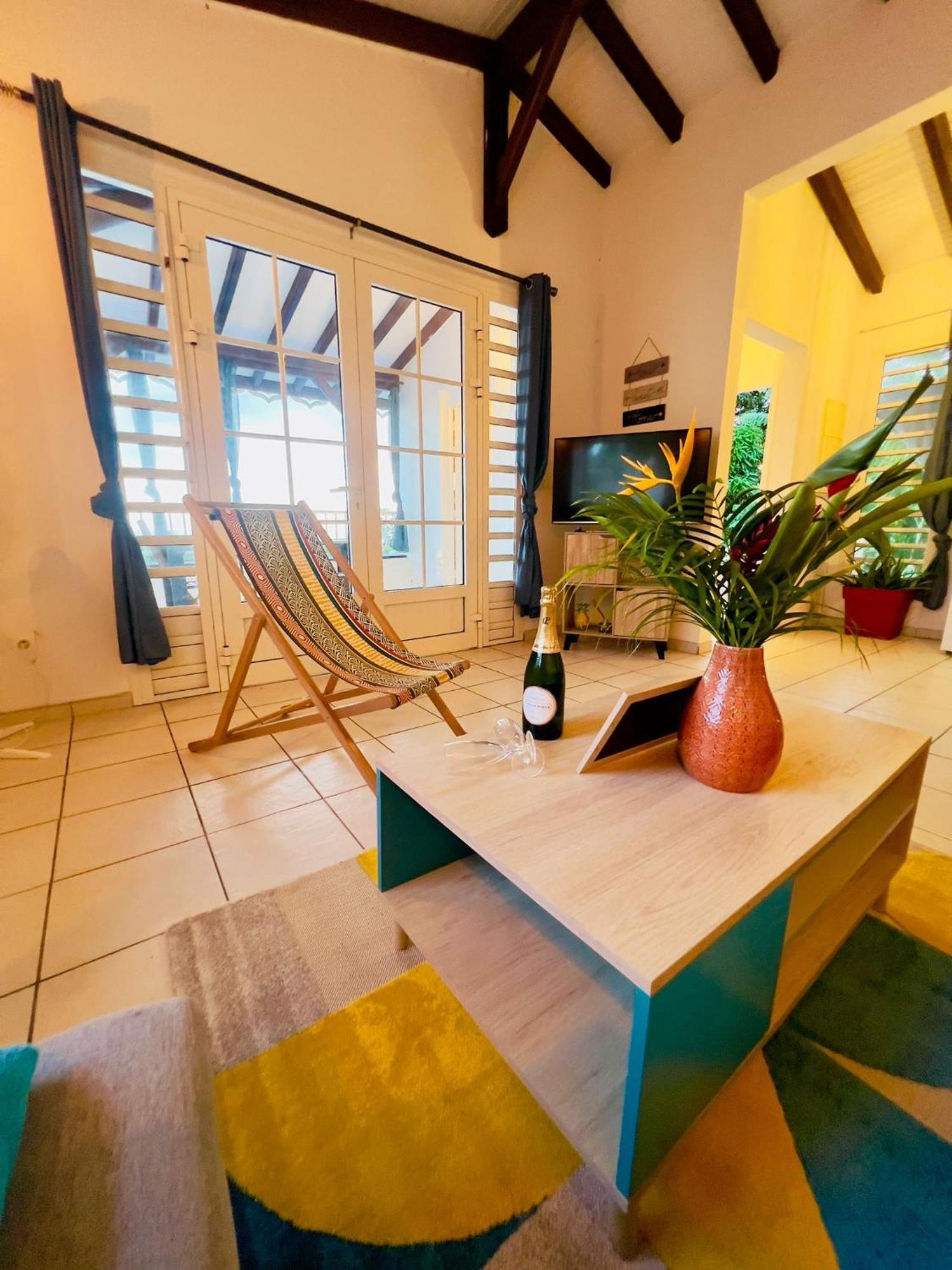 Villa Iguana, Duplex Paisible, Vue Magnifique Mer Et Rocher Du Diamant, Piscine サント・リュス エクステリア 写真